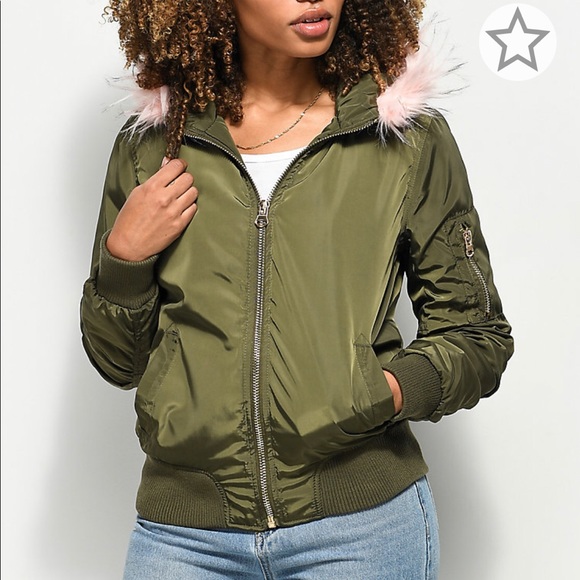 🆕 Olive Fur Hooded Bomber Jacket from Angel Kiss. - Picture 1 of 9
